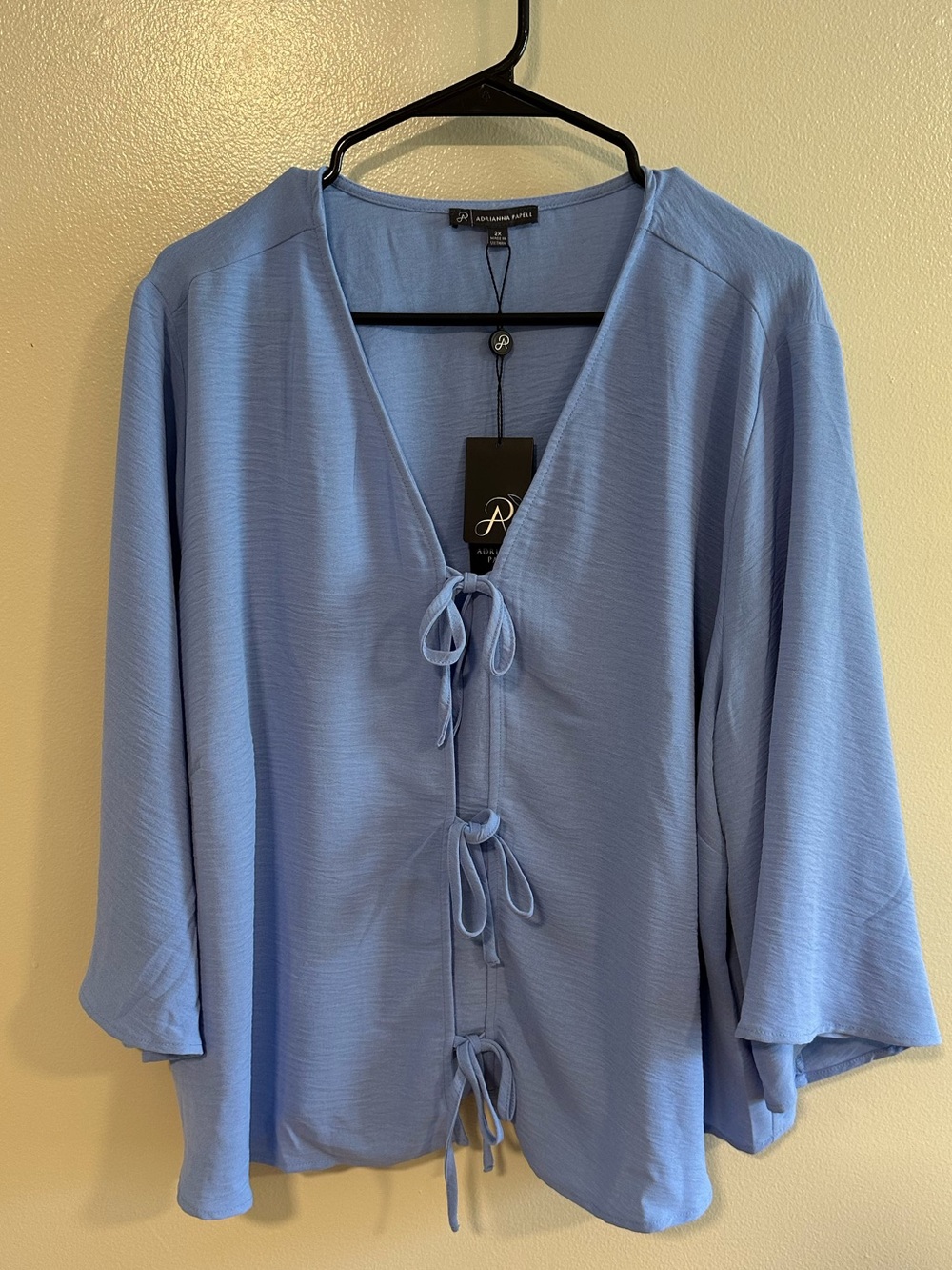 NWT Adrianna Papell 2X Blue V Neck Tie Front Blouse Top